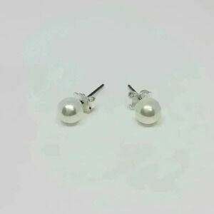 Avon (SAQ) 1/4 inch Pearl Silver Earrings